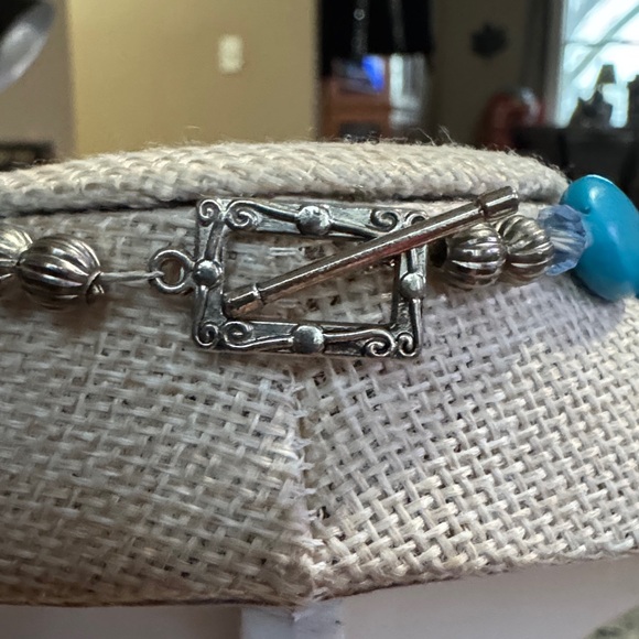 Elegant Blue  turquoise colored Beaded Necklace - Picture 3 of 6